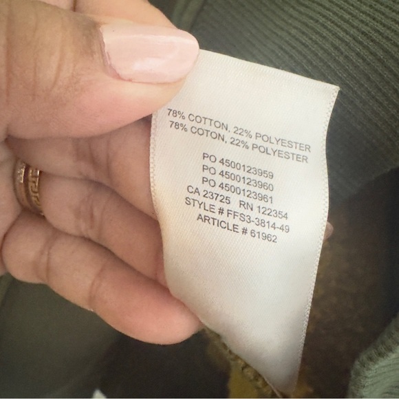 Aritiza TNA Sweater Green Women Size M - Picture 8 of 10